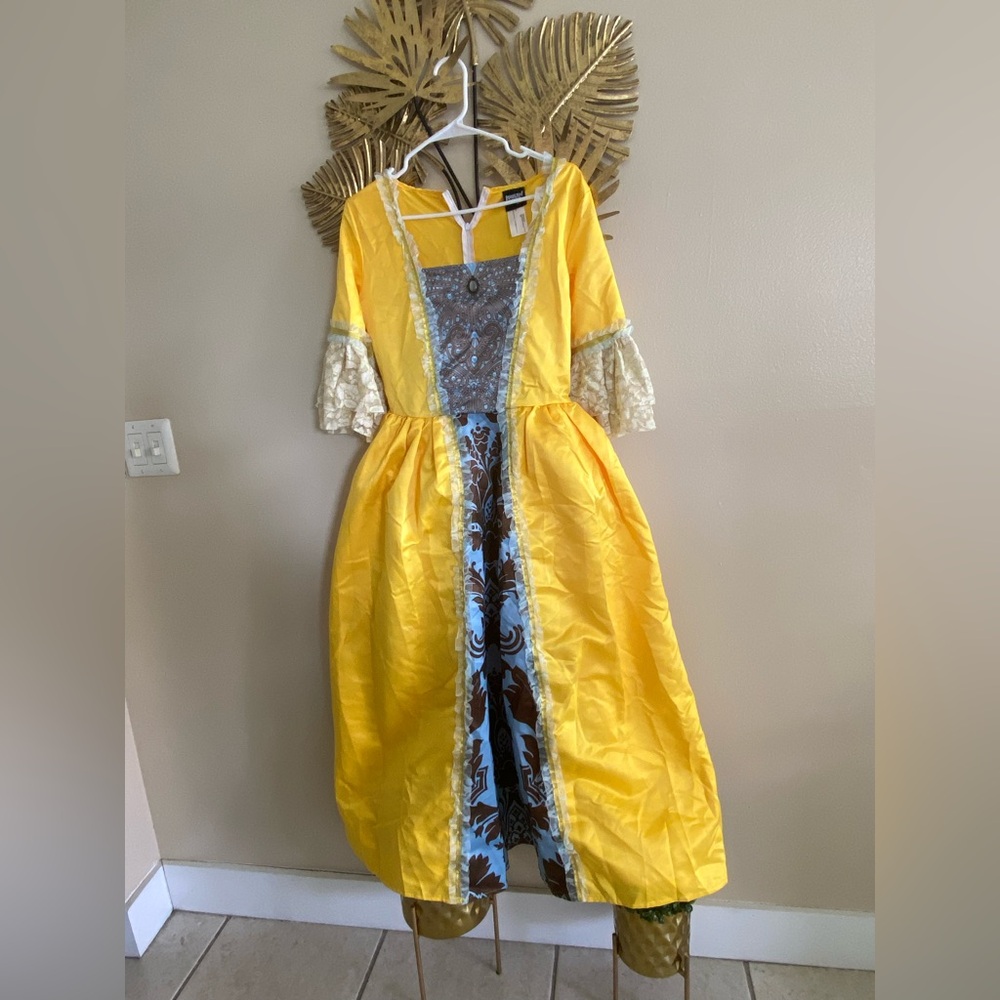 Elegant Yellow and Blue Theater Dress